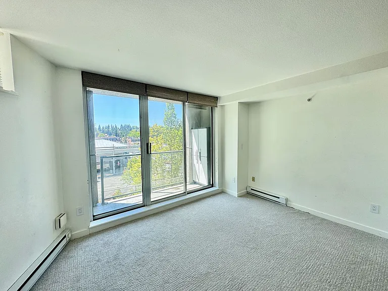 1100 106th Ave NE #209 — Photo 4