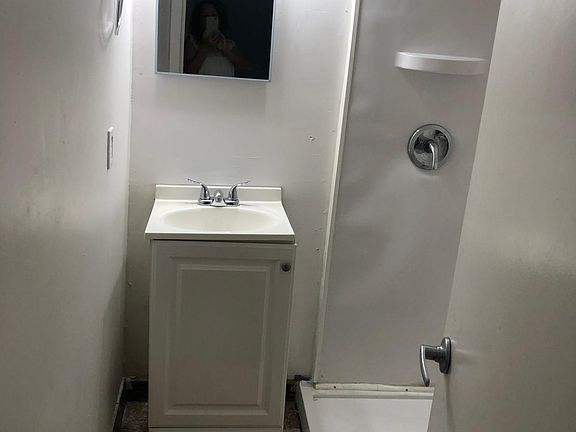 4th image of 13839 Bromwich St #1