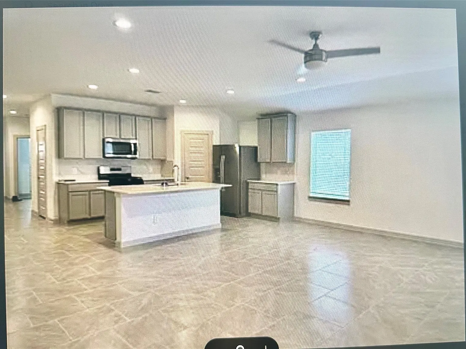 4 bed, 2.0 bath, 2056 sqft, $2,350 — Photo 4