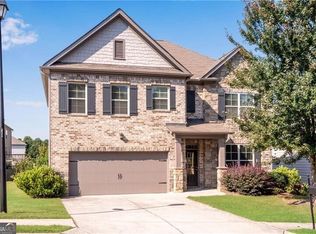 4668 Bogan Meadows Dr, Buford, GA 30519