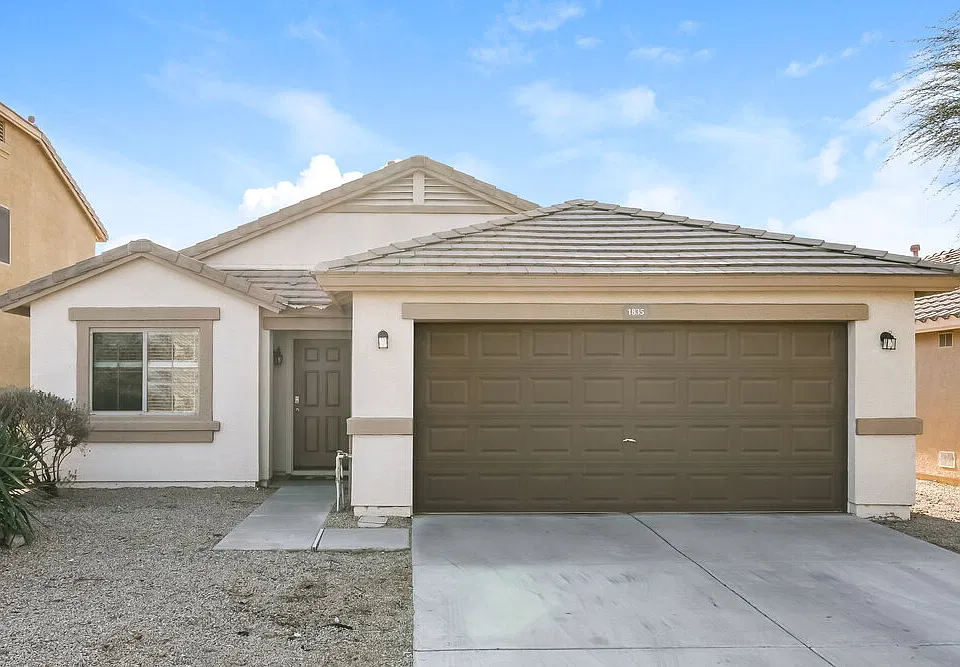1835 W Desert Canyon Dr