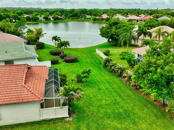 2752 Clipper Circle, West Palm Beach, FL 33411