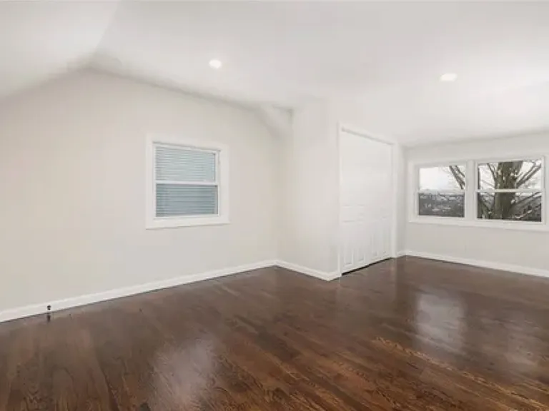 73 Coram Rd — Photo 10