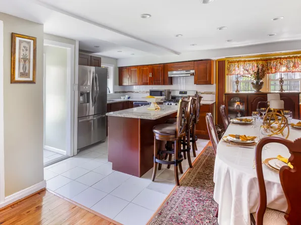 4167 Bruner Avenue image 3 of 13