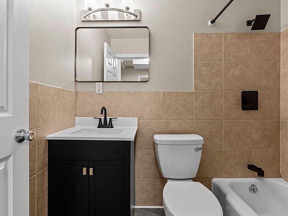 5th image of 945 Ohlman Ave #1