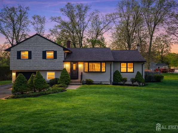 606 Willow Ave, Piscataway, NJ 08854