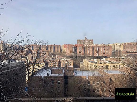3rd image of 651 W 188th St APT 2L