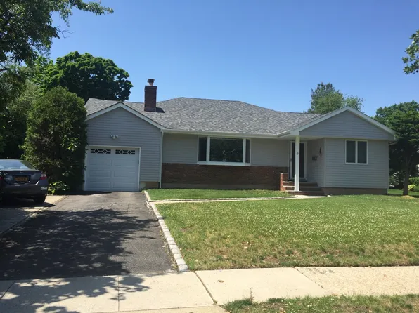 3 Azalea Dr, Syosset, NY 11791