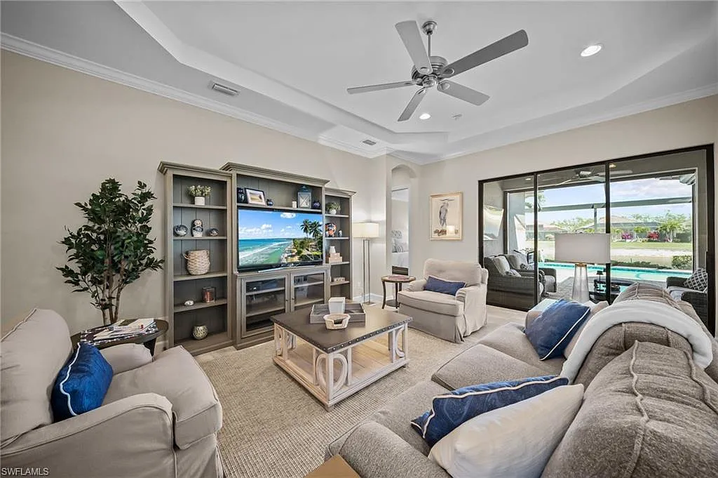 3 bed, 3.0 bath, 2275 sqft, $18,000 — Photo 2