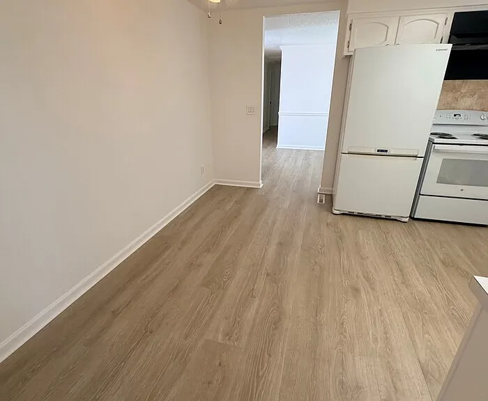 6789 Larson Ave — Photo 4