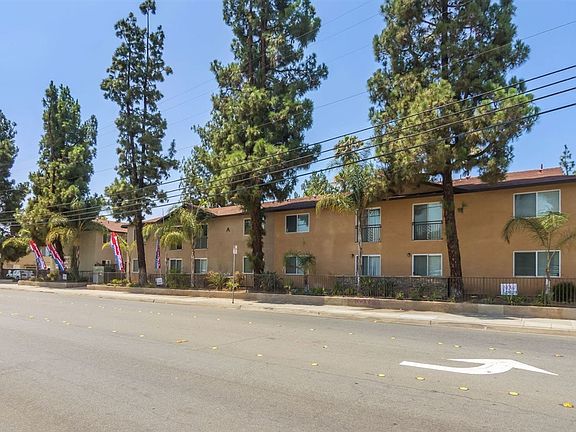 4th image of 360 N 1st St #55-A