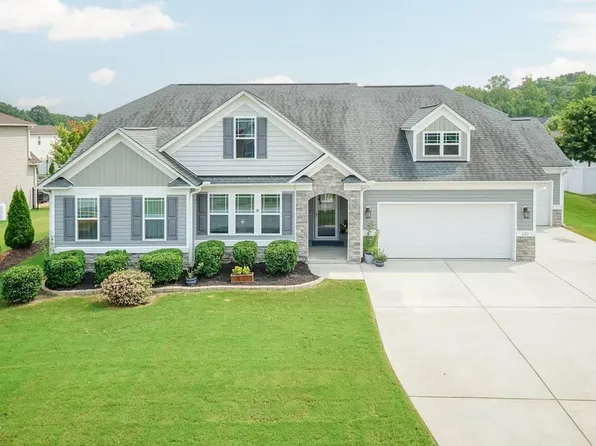 222 Kaspurr Dr, Garner, NC 27529