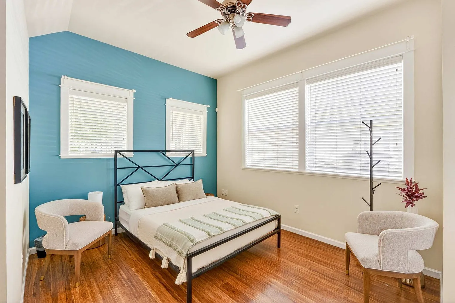 Studio, 1.0 bath, 290 sqft, $2,241 — Photo 1