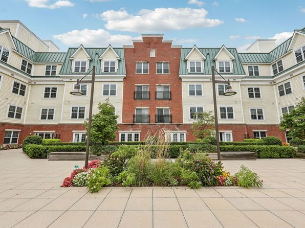 201 Willett Ave APT 116
