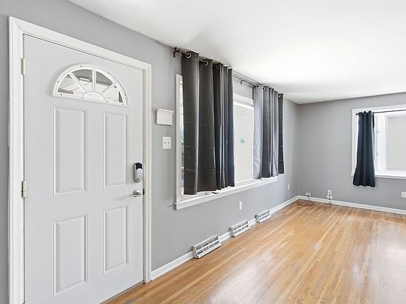 4th image of 1009 Again St