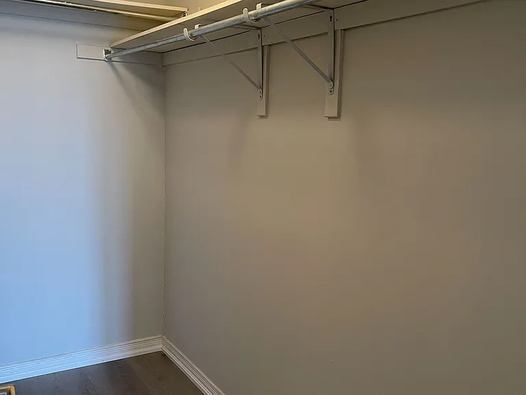 435 Hensall Cir #43 — Photo 11