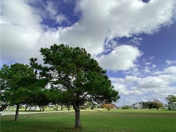 4th image of 211 Stovall Dr