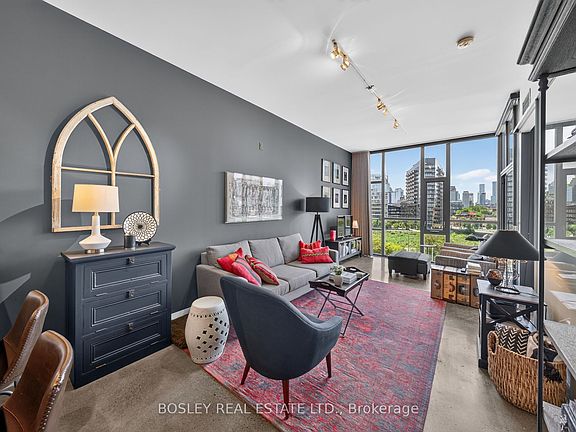 3rd image of 625 Queen St E #505