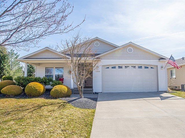 1st image of 22922 E Eaglebend Ln