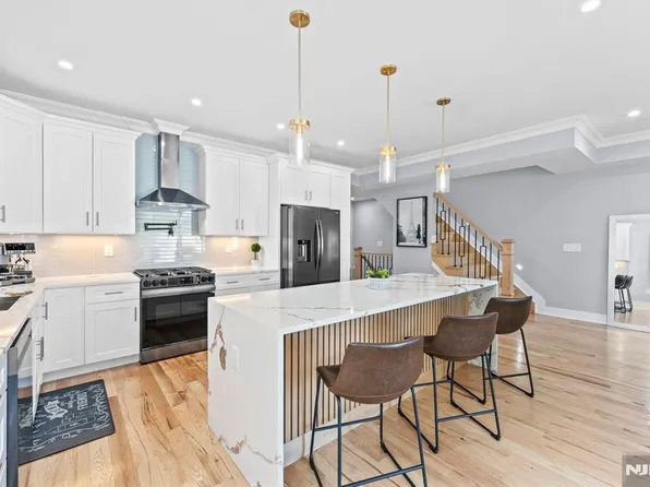 335 Virginia Ave #2, Jersey City, NJ 07304