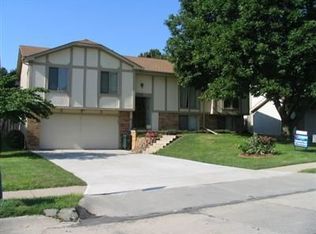 326 S 154th St, Omaha, NE 68154