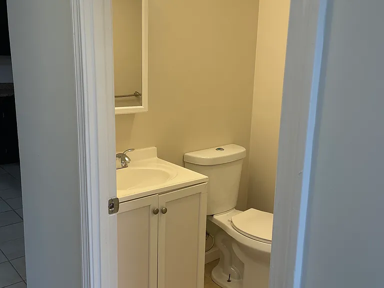 22 Wall St #26B — Photo 8