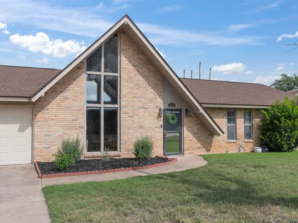 203 Elizabeth Dr, Del Rio, TX 78840