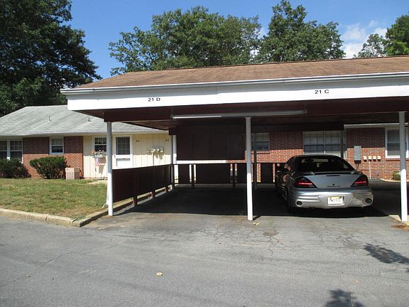 3rd image of 21D Buckingham Dr #21D