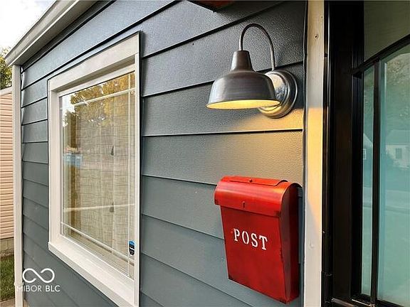 3rd image of 1710 N Euclid Ave