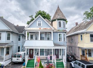 402-404 N Brandywine Ave, Schenectady, NY 12308