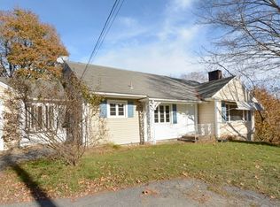 418 NE Main St, Douglas, MA 01516