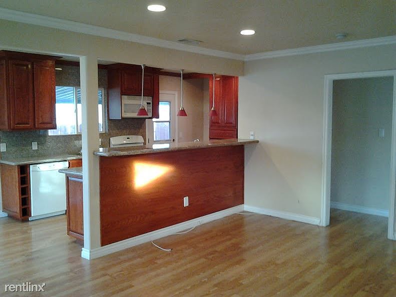 2nd image of 2280 Ann Arbor Ave