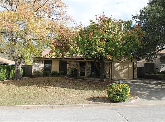 2nd image of 721 Panay Way Dr