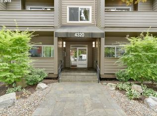 4320 SW Corbett Ave APT 209, Portland, OR 97239