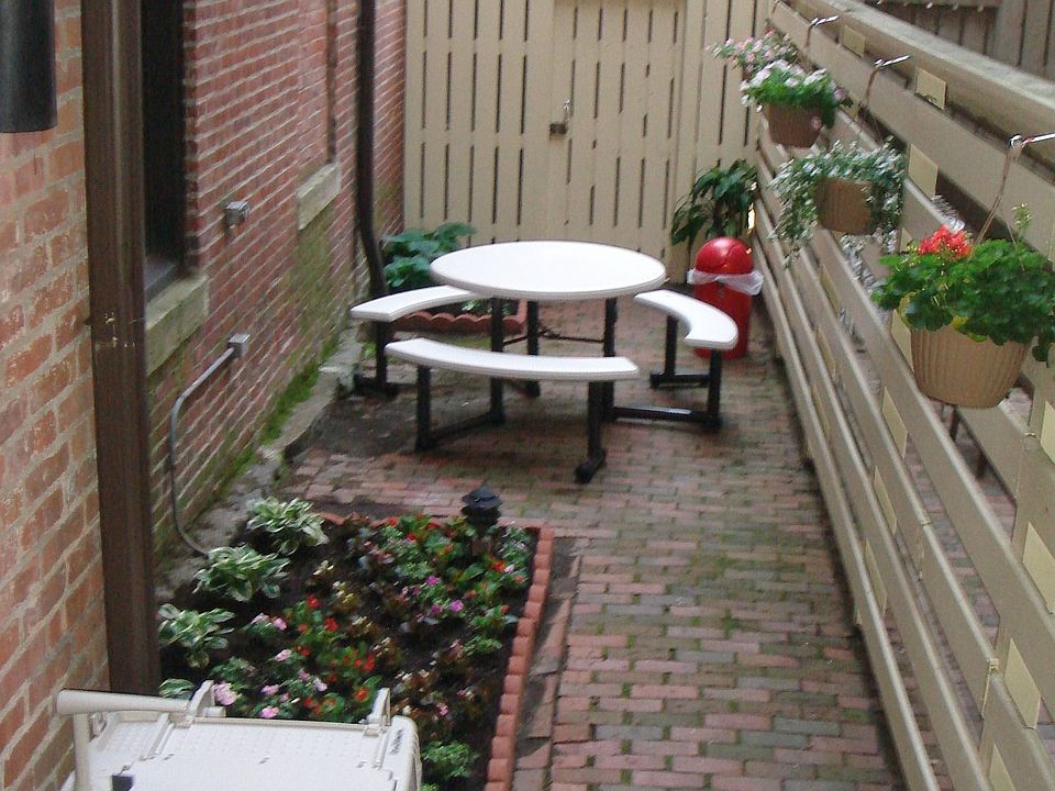 Patio w/ private back entrance.