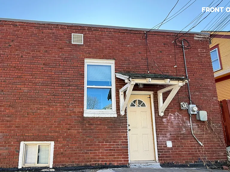 716 Washington St #2 — Photo 8