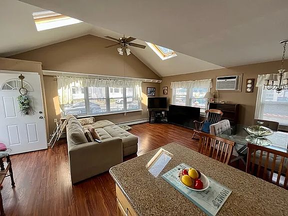 3rd image of 12 Beach 220 St