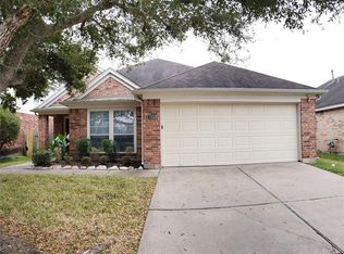11906 White Water Bay Dr, Pearland, TX 77584