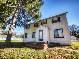 203 Union Hill Rd, Fairview Heights, IL 62208