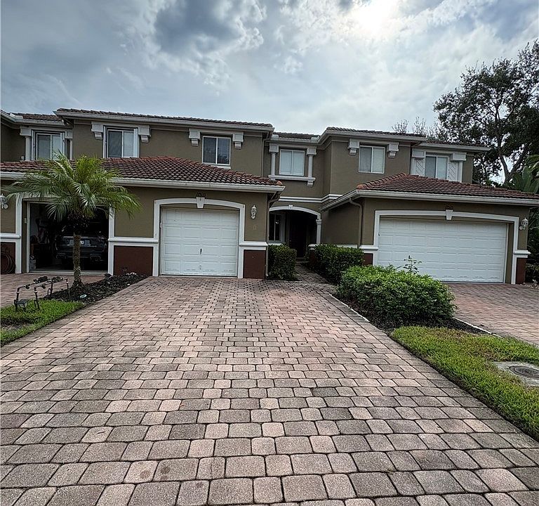 1st image of 17533 Laurel Grove Ct