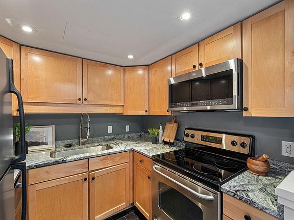 4th image of 20 2nd St NE #P805