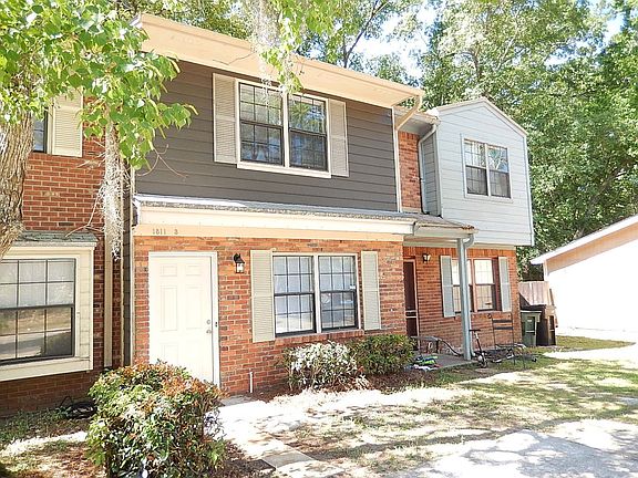 2nd image of 1811C Hartsfield Rd