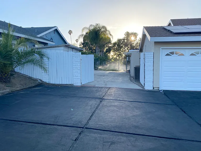 1604 Avenida Del Vis — Photo 27