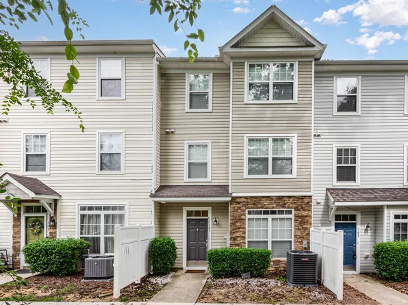 1220 Canyon Rock Ct Unit 107, Raleigh, NC 27610