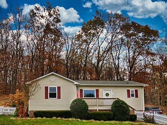 2nd image of 612 Cedar Hill Dr