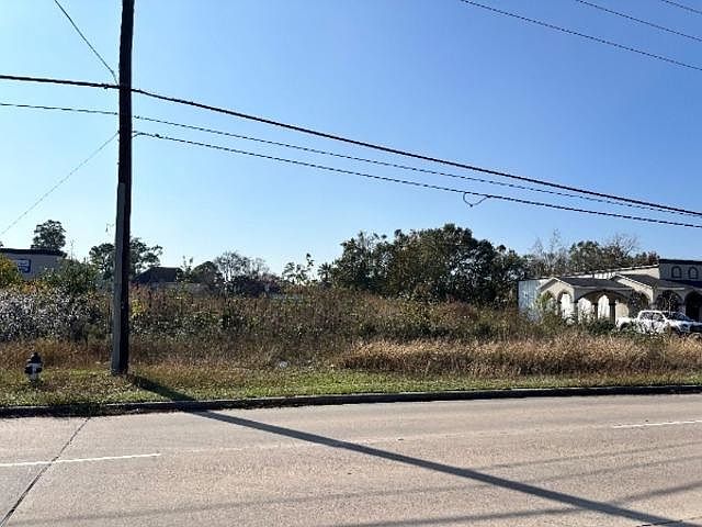 1st image of 17303 Stuebner Airline Rd