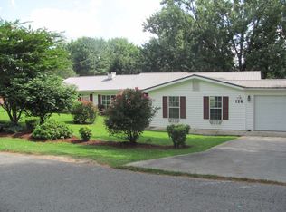 126 Glenwood Cir, Crossville, TN 38555