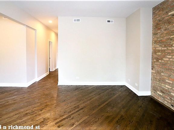 3rd image of 2758 N Richmond St #318