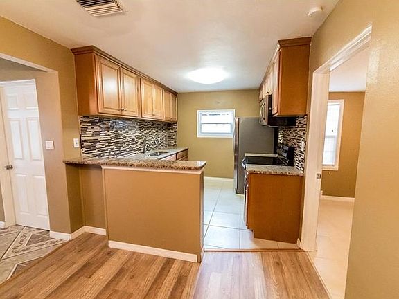 5th image of 250 52nd St S