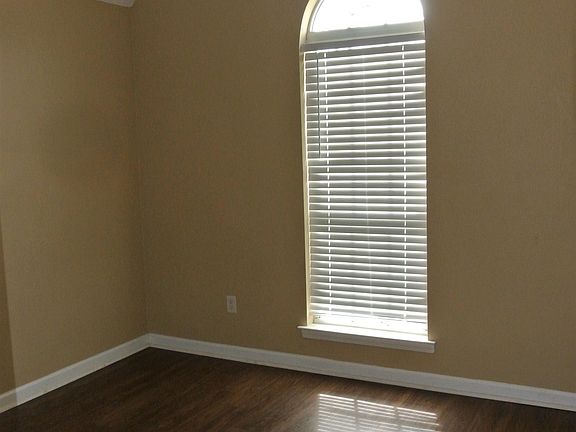 4th image of 7744 Shadow Elm Ln